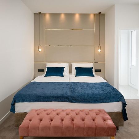 Flos Luxury Rooms Split Exterior foto