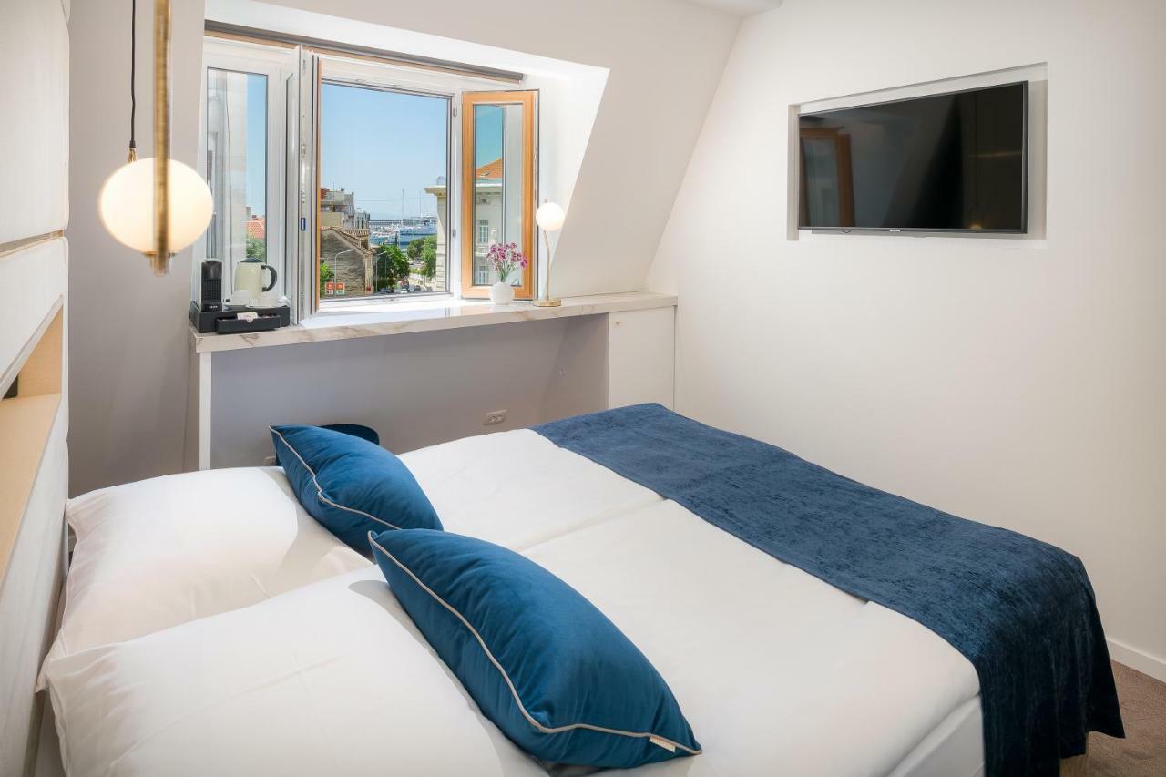 Flos Luxury Rooms Split Exterior foto